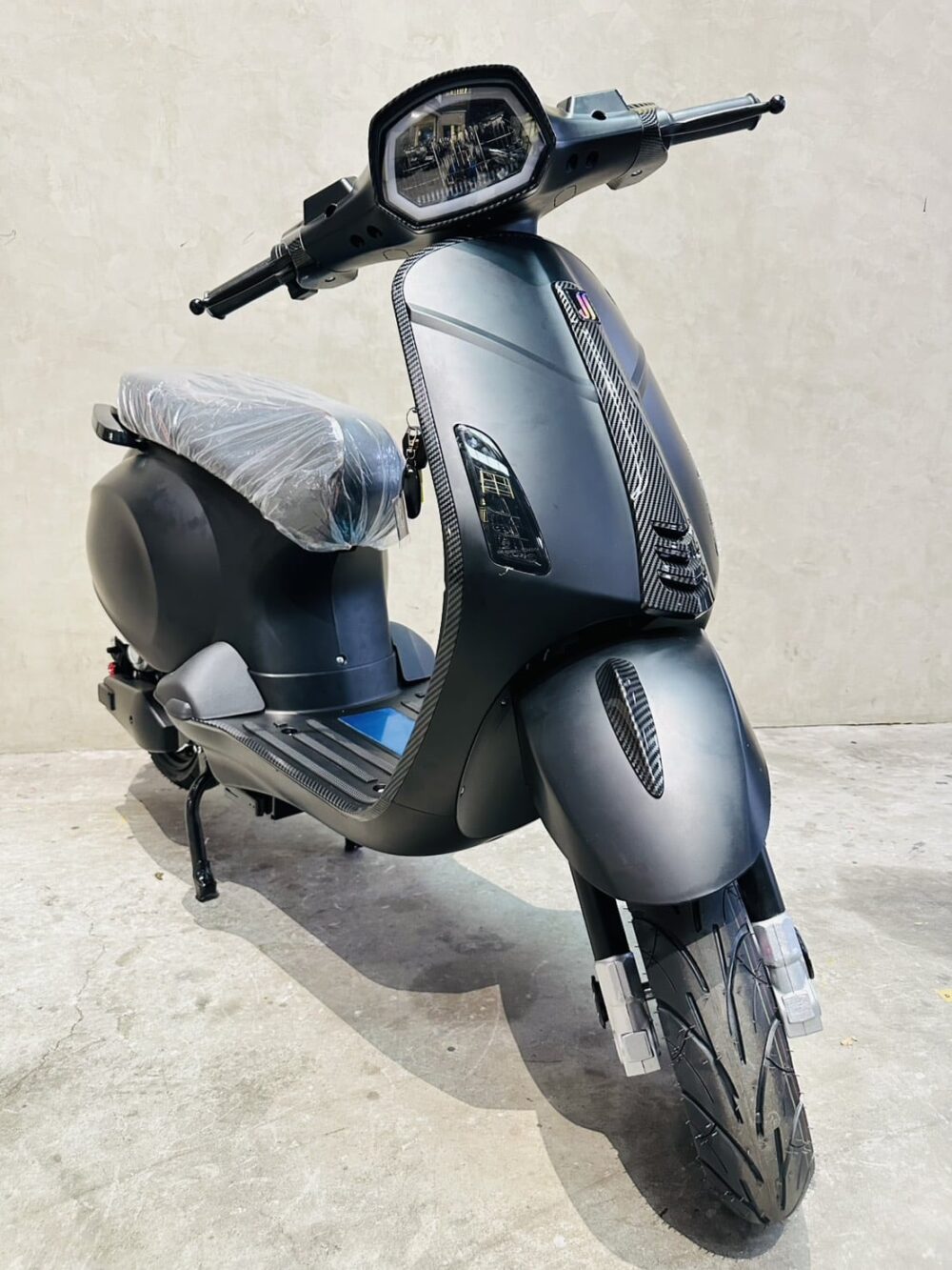 大偉士電動車 大偉士三代 有感應卡 微電車 不用駕照 無稅金 滿14歲可以騎 空車價 (不含電池)