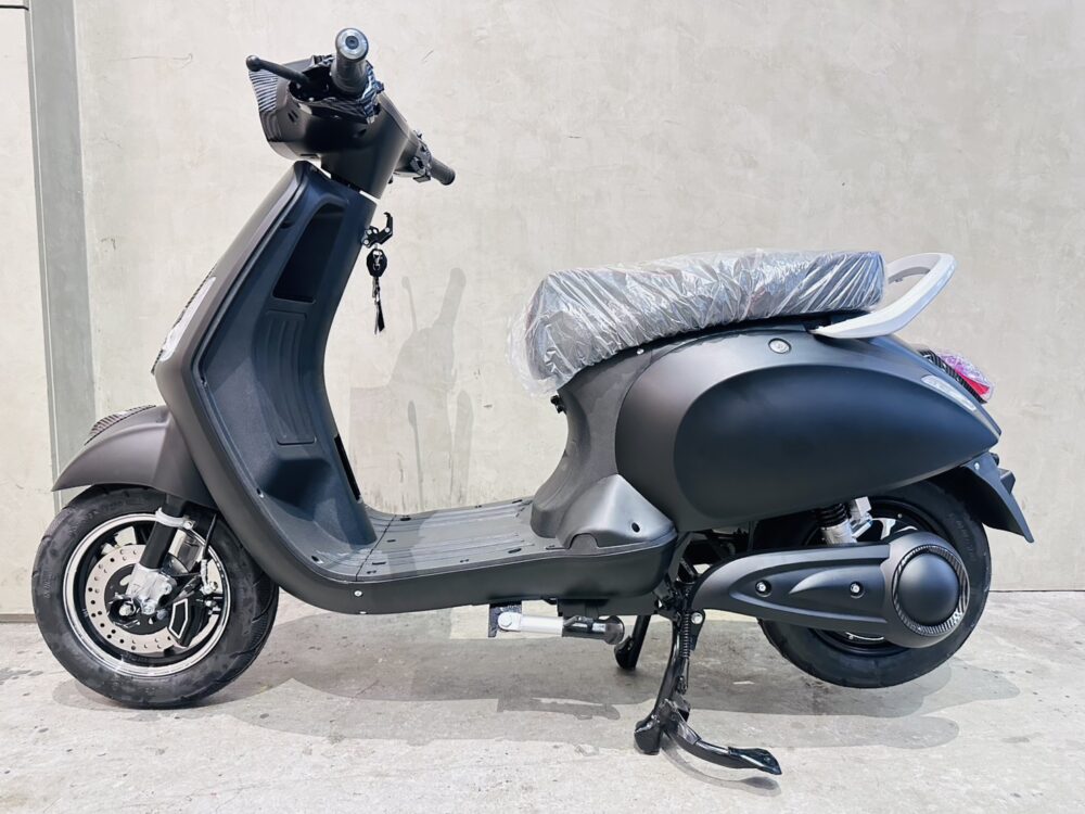 S__10592290_0 小偉士微型電動車 不用駕照 滿14歲可以騎 空車價 可分期 (不含電池)