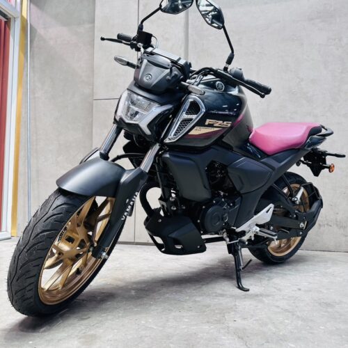 S__8536079_0 全新 山葉 YAMAHA FZS150 4V ABS TCS 全新未領牌 進口檔車 可分期 可車換車