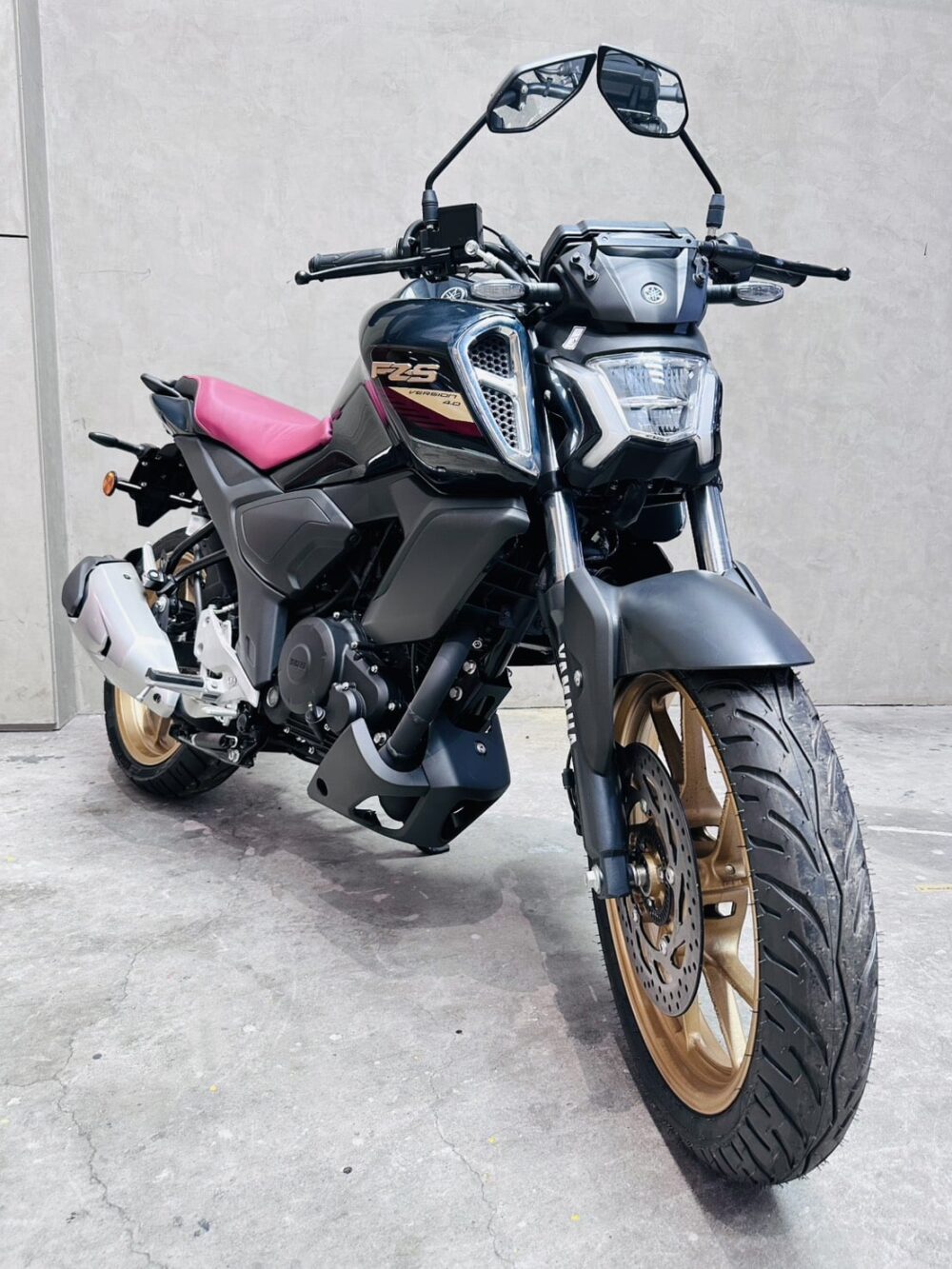 全新 山葉 YAMAHA FZS150 4V ABS TCS 全新未領牌 進口檔車 可分期 可車換車