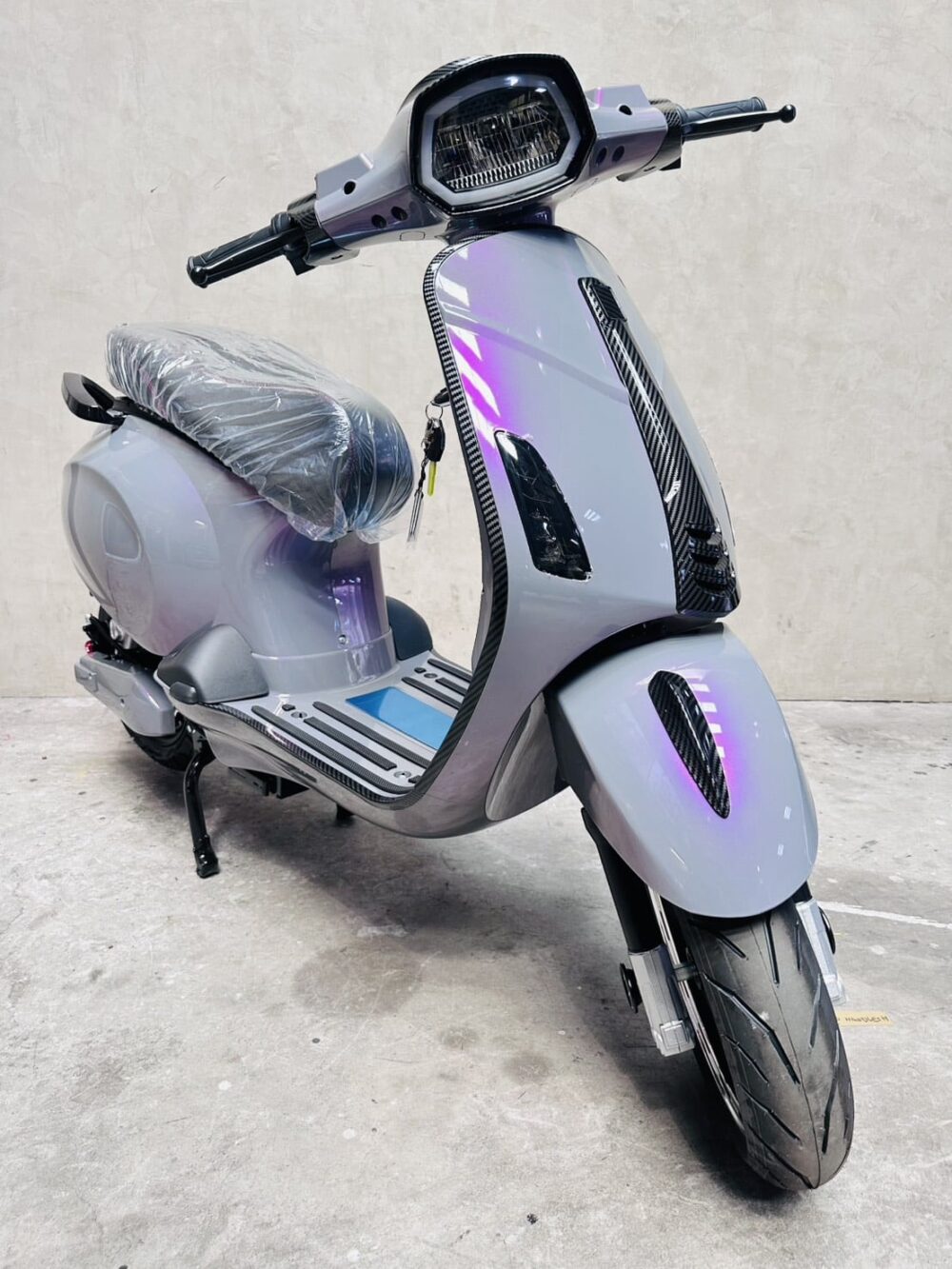 大偉士微電車 電動大偉士 大偉士三代 大偉士3代 變色紫 滿14歲可以騎 不用駕照 空車價 (不含電池)